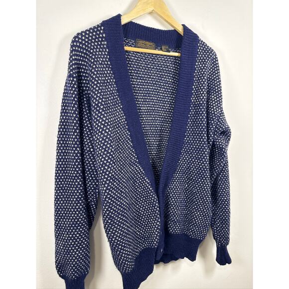 Vintage Eddie Bauer Shetland Wool V-Neck Cardigan Sweater in Navy & White - XL - Picture 5 of 6